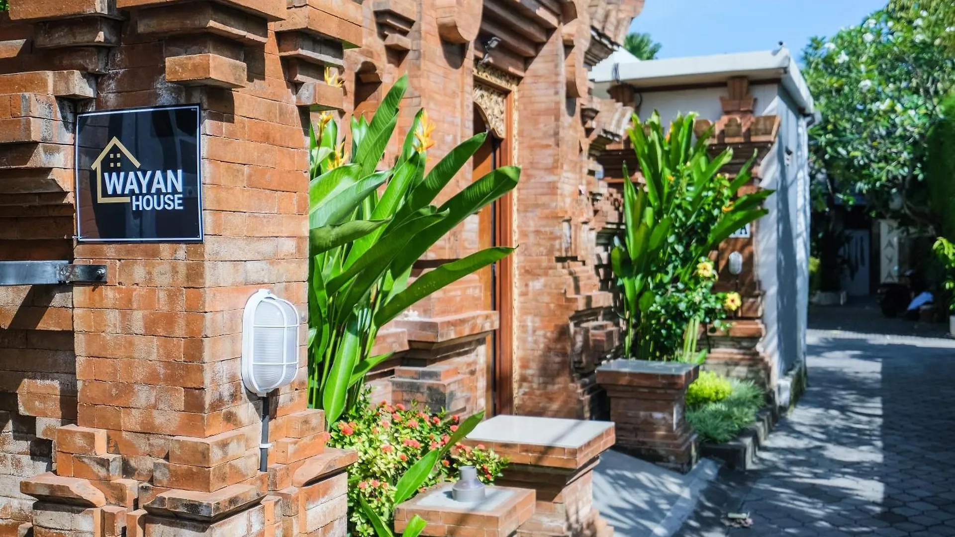 Guest house Wayan House Seminyak Hotel
